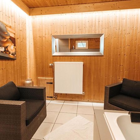 Le Loup Gris - 35 Pers - Vue-Wellness, Butgenbach-Malmedy Vila Exterior foto
